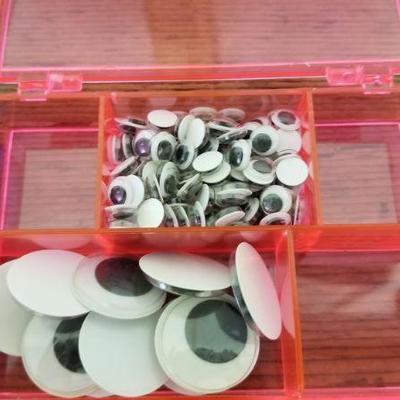 Lot 110 - Google eyes lot