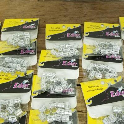 Lot 60 - Hair accessories