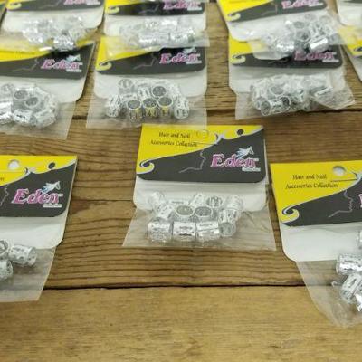 Lot 60 - Hair accessories