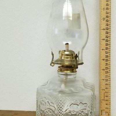 Lot 102 - Hurrican Lamp