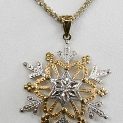 Sterling Silver Snowflake Pendant & Necklace - New