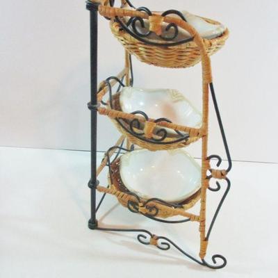 Princess house 3 Teir Serving Set wicker with bowls 14"