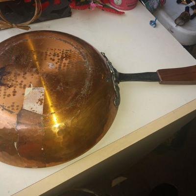 Serious made, hand hammered skillet