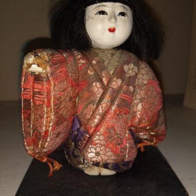 Small Asian figurine