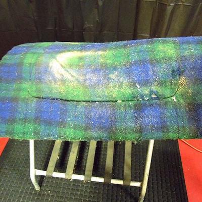 Lot 14: Blue and Green Plaid Saddle Pad 