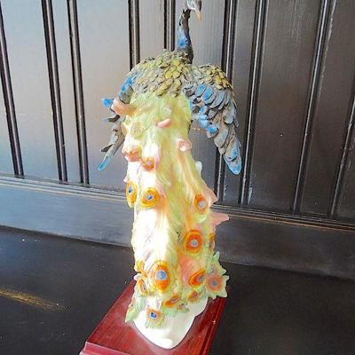 Lot 30: MONTEFIORI Collection 16.5in Carved Peacock Mounted Base Figurine  