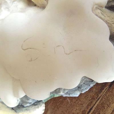 Lot 33: De Capoli Collection Italy Signed Bald Eagle 26in 