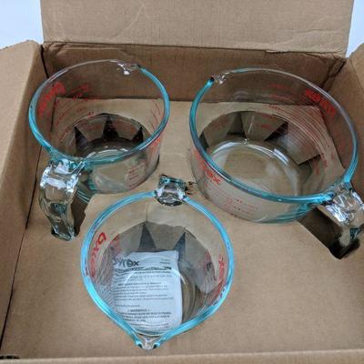 Pyrex Glass 3-Piece Measuring Cup Set - New