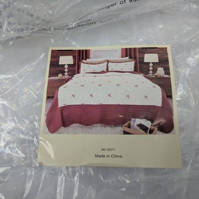Queen Quilt with King Shams, Burgundy & Cream, Never Used
