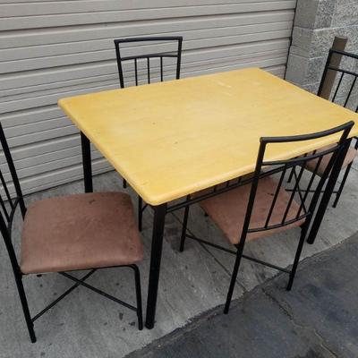 Table & 4 Chairs. Metal Legs, Wood Top, Fabric Seats. Needs Cleaning
