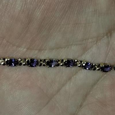 14k gold w/ 14 carat Tanzanite bracelet. Inv# 1