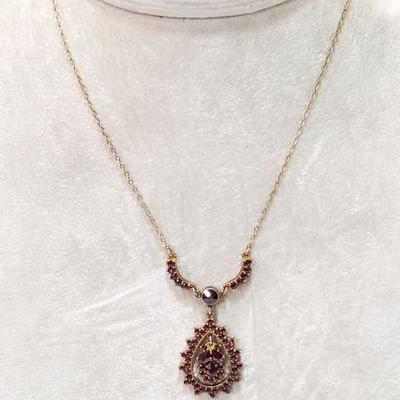 Vintage Garnet necklace