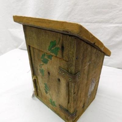 Wood Hand Crafter Miniture Out House 8
