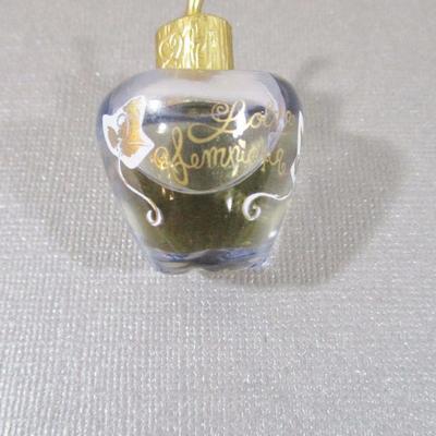 Vintage Lolita Lemxicks Apple bottle of Parfum 5ml .17Fl oz  Rare 