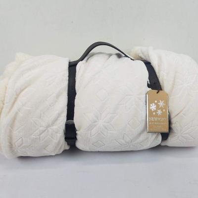 Newport Velvet Berber Blanket Full/Queen, Ivory Snowflakes - New
