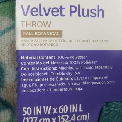 BH&G Velvet Plush Throw 