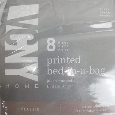 Queen Size 8 piece Bed in a Bag by VCNY 