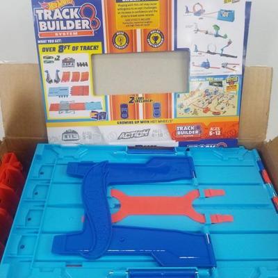 Hot Wheels Track Builder System with 2 Cars. Complete