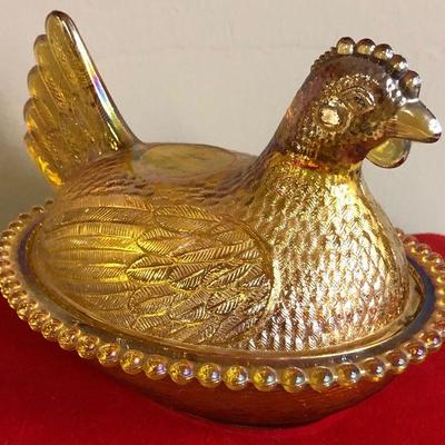 Carnival Glass covered chicken dish 
