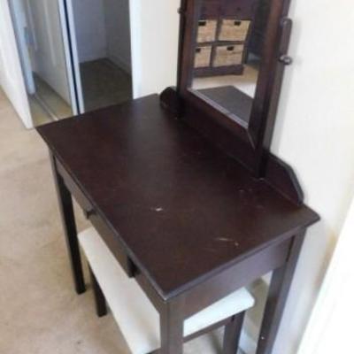 Walnut Vanity Table with Mirror and Bench 28