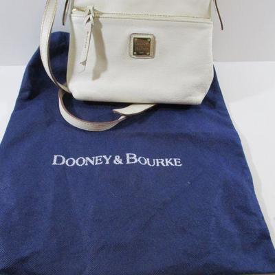 Dooney & Bourke CrossBody Purse off White  med