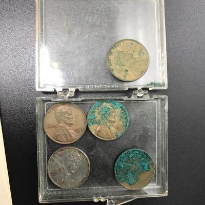 Lot 30 - Metal Ford Bank with Indian Head and Wheat Pennies 