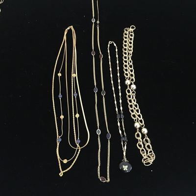Lot 59 - Gold Fashion Jewelry 