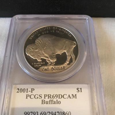 Lot 9 - 2001 Buffalo Silver Dollar Set