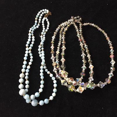 Lot 67 - Earrings and Necklaces