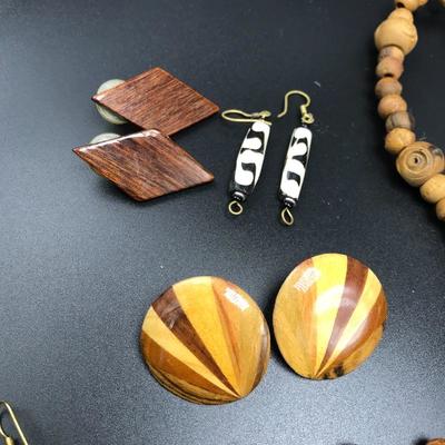 Lot 53 - Wooden Jewelry Collection