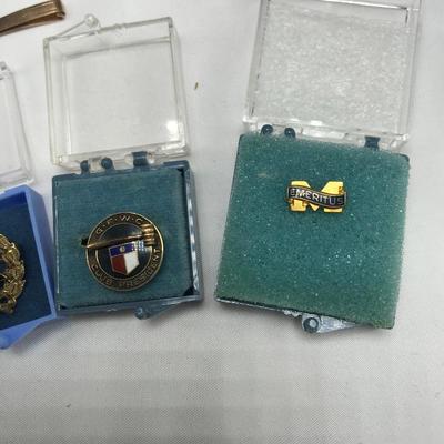 Lot 65 - Soldier Pins and More 10K
