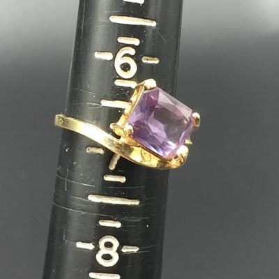 Lot 92 - 10K Gold Ring with Purple Stone