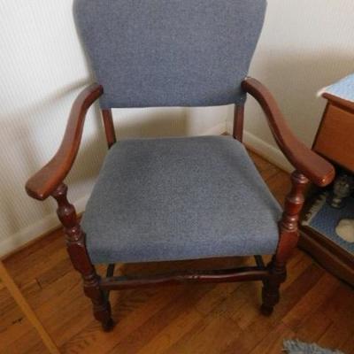 Nice Upholstered Cherry Finish Wood Frame Sitting Chair