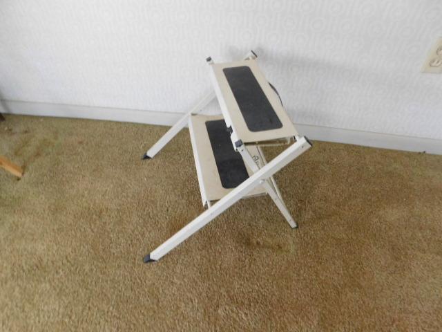 Black and decker stowaway step stool sale