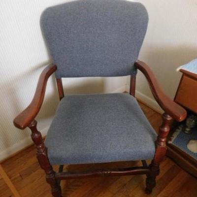 Nice Upholstered Cherry Finish Wood Frame Sitting Chair