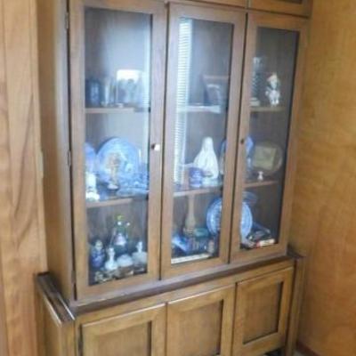 Solid Wood Dining China Hutch with Interior Light 60