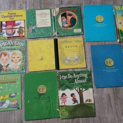 Lot of 40+ Vintage Book Boards Covers & 1865 Book for Arts and Crafts Hobbies