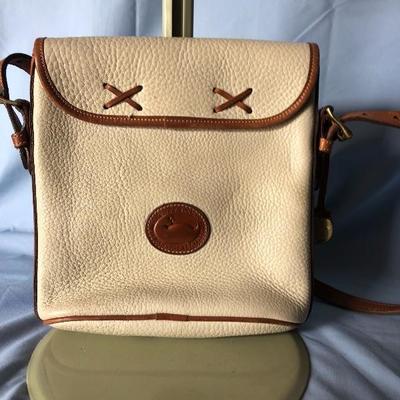 Dooney and bourke purse 