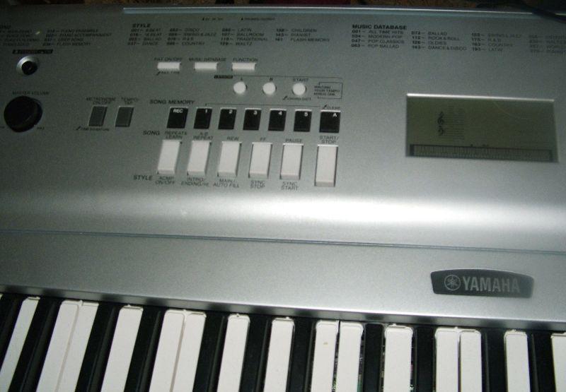 Teclado musical estilo piano dgx230 yamaha