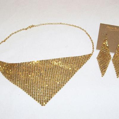 Anna & Ava Gold Mesh/Chain Mail Style Necklace & Matching Dangle Earrings   