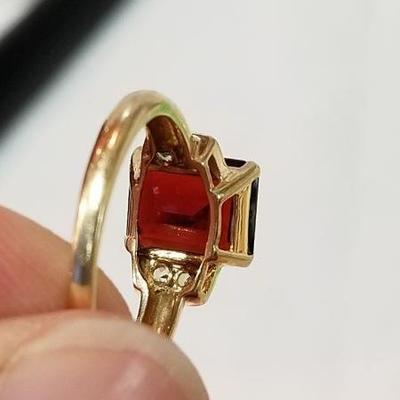 14k Garnet ring