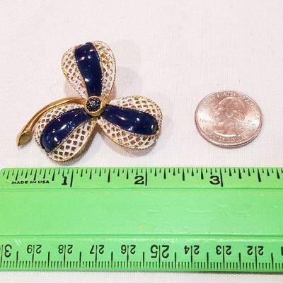 Vintage Brooch