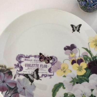 024: Violette Flor Plates, matching latched box, and teacup 