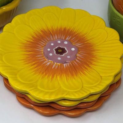 176: Small Plates and Bowls Set