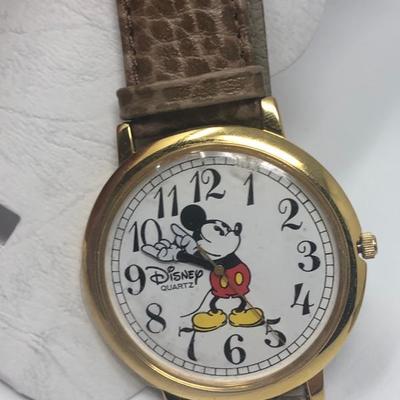 171:  Disney Mickey Quartz Watch
