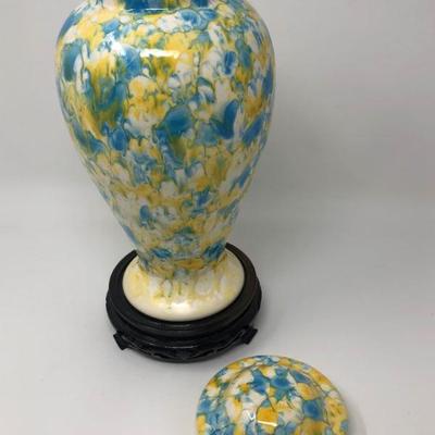 067:  Arnel's Urn/Vase Pottery