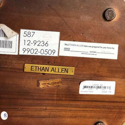 008: Ethan Allen Accordian Table