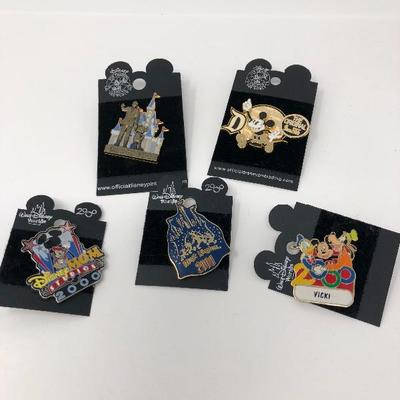 139:  Disney Souvenir Pins Variety 