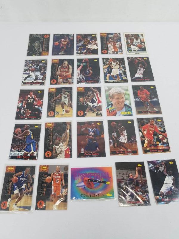 25 Rookie/College Basketball Cards 1994