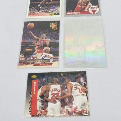 Lot #4: 5 Michael Jordan NBA Cards